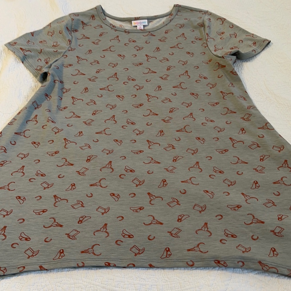 NWT Melissa shark bite tee